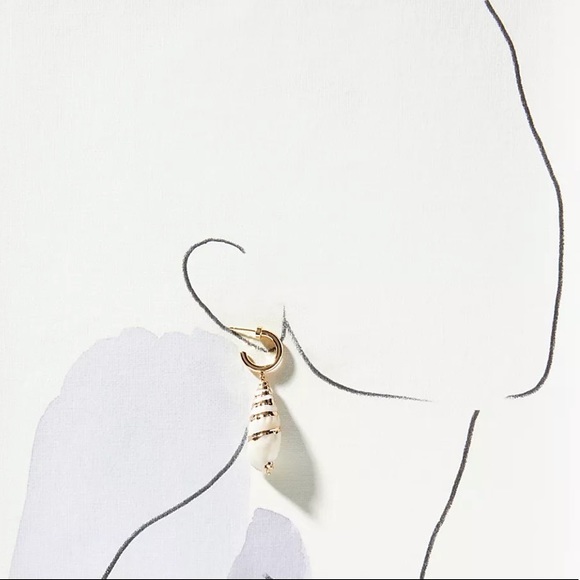 Anthropologie Seashell Drop Hoop Earrings nwt - Picture 3 of 6